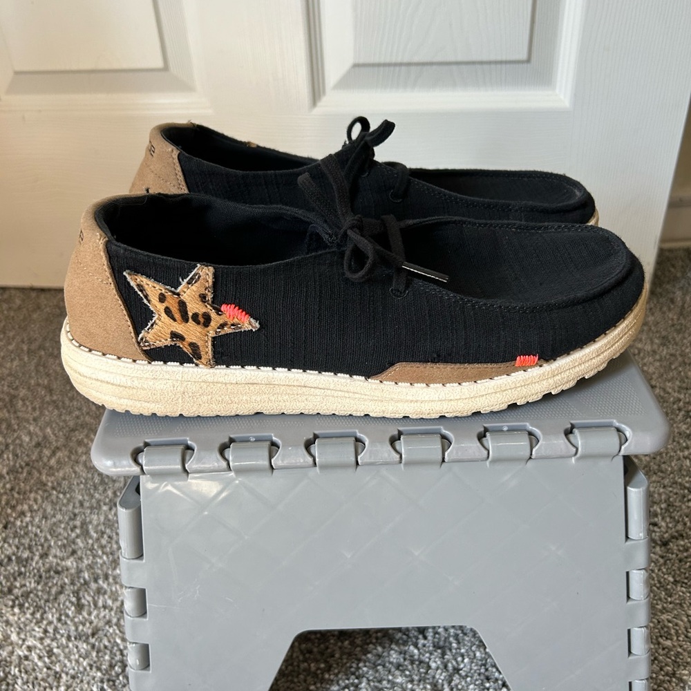 Women’s Hey DudeShoes with Leopard Star Patch